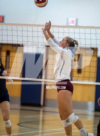 Thumbnail 2 in Desert Vista vs Perry photogallery.