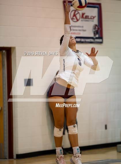 Thumbnail 3 in Desert Vista vs Perry photogallery.