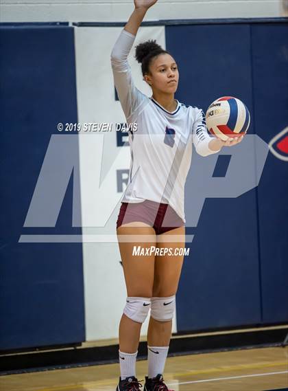Thumbnail 2 in Desert Vista vs Perry photogallery.