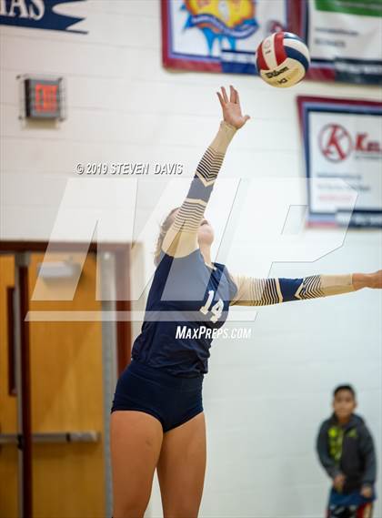 Thumbnail 3 in Desert Vista vs Perry photogallery.