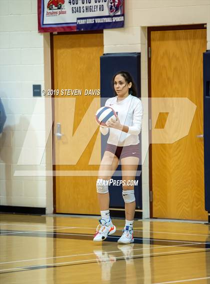 Thumbnail 2 in Desert Vista vs Perry photogallery.