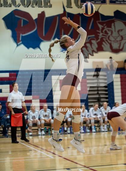 Thumbnail 3 in Desert Vista vs Perry photogallery.