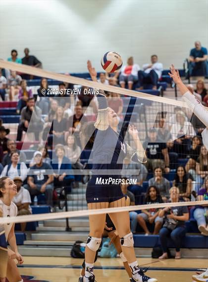 Thumbnail 2 in Desert Vista vs Perry photogallery.