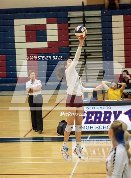 Thumbnail 2 in Desert Vista vs Perry photogallery.