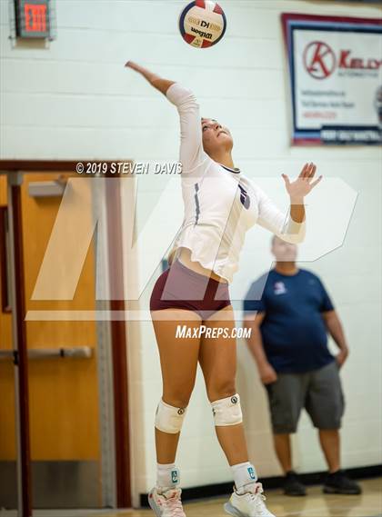 Thumbnail 2 in Desert Vista vs Perry photogallery.