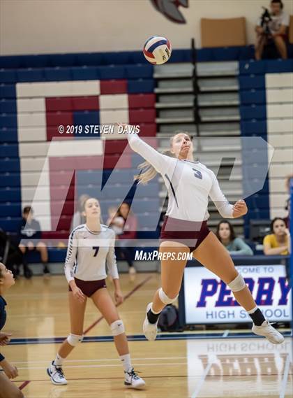 Thumbnail 2 in Desert Vista vs Perry photogallery.