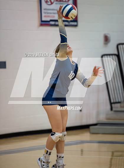 Thumbnail 3 in Desert Vista vs Perry photogallery.