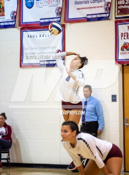 Thumbnail 2 in Desert Vista vs Perry photogallery.