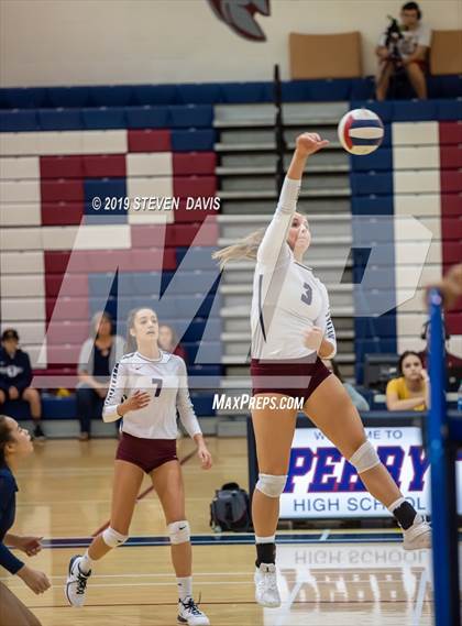 Thumbnail 3 in Desert Vista vs Perry photogallery.