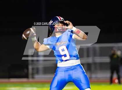 Thumbnail 2 in San Clemente vs Leuzinger (CIF SS Division ll Semifinal) photogallery.