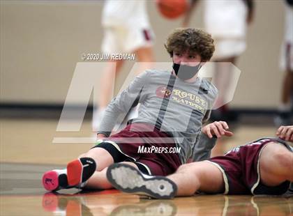 Thumbnail 1 in Rouse @ Glenn photogallery.
