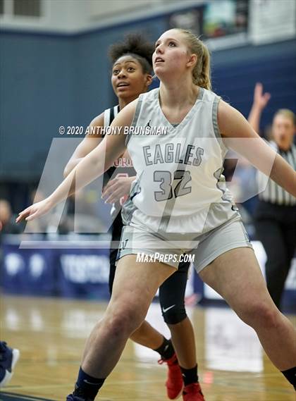 Thumbnail 3 in Vista del Lago vs. Cordova (CIF SJS D2 Playoffs) photogallery.