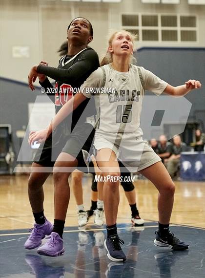 Thumbnail 3 in Vista del Lago vs. Cordova (CIF SJS D2 Playoffs) photogallery.