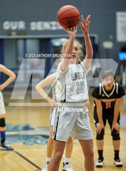 Thumbnail 1 in Vista del Lago vs. Cordova (CIF SJS D2 Playoffs) photogallery.