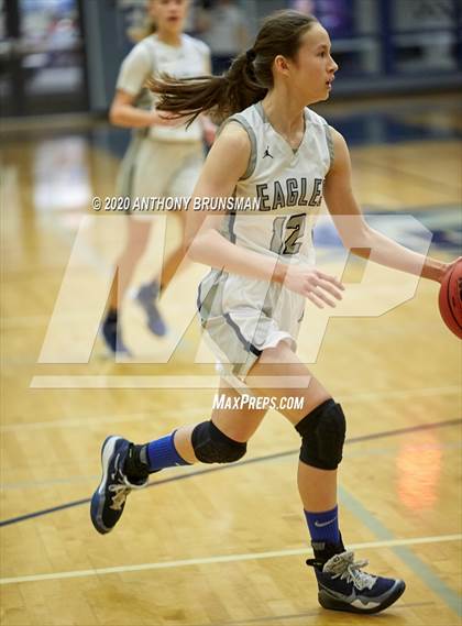 Thumbnail 3 in Vista del Lago vs. Cordova (CIF SJS D2 Playoffs) photogallery.