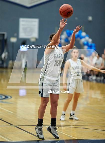 Thumbnail 2 in Vista del Lago vs. Cordova (CIF SJS D2 Playoffs) photogallery.