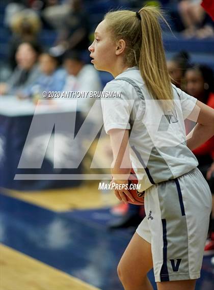 Thumbnail 1 in Vista del Lago vs. Cordova (CIF SJS D2 Playoffs) photogallery.