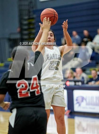 Thumbnail 3 in Vista del Lago vs. Cordova (CIF SJS D2 Playoffs) photogallery.