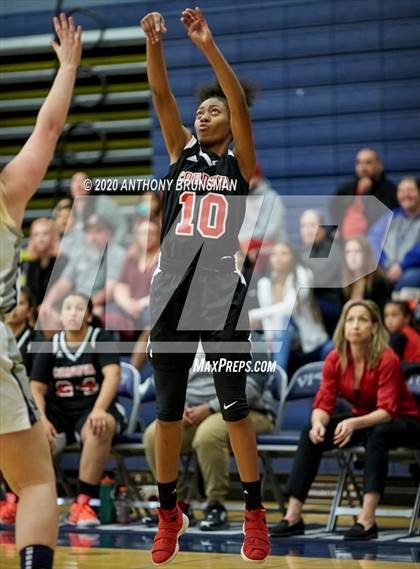 Thumbnail 1 in Vista del Lago vs. Cordova (CIF SJS D2 Playoffs) photogallery.