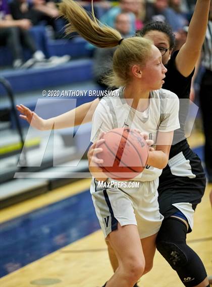 Thumbnail 3 in Vista del Lago vs. Cordova (CIF SJS D2 Playoffs) photogallery.
