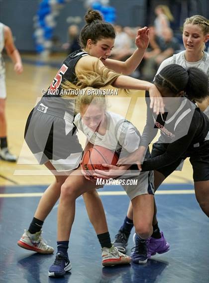 Thumbnail 2 in Vista del Lago vs. Cordova (CIF SJS D2 Playoffs) photogallery.