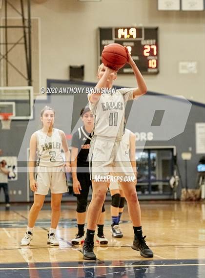Thumbnail 1 in Vista del Lago vs. Cordova (CIF SJS D2 Playoffs) photogallery.