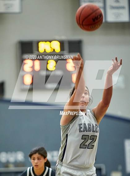 Thumbnail 1 in Vista del Lago vs. Cordova (CIF SJS D2 Playoffs) photogallery.