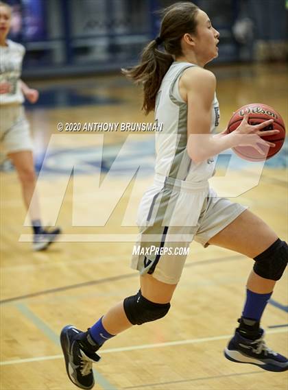 Thumbnail 1 in Vista del Lago vs. Cordova (CIF SJS D2 Playoffs) photogallery.