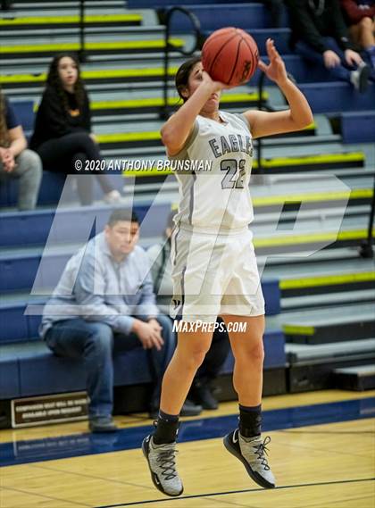 Thumbnail 1 in Vista del Lago vs. Cordova (CIF SJS D2 Playoffs) photogallery.