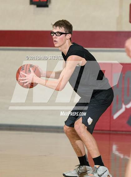 Thumbnail 1 in Golden Sierra vs. Stockton Christian (Viking Classic) photogallery.