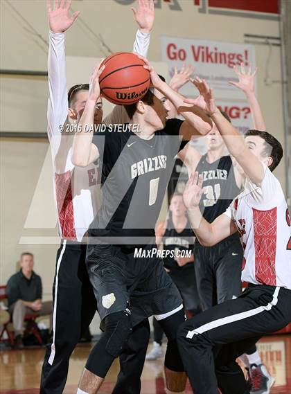 Thumbnail 2 in Golden Sierra vs. Stockton Christian (Viking Classic) photogallery.