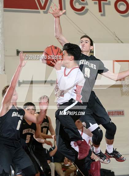 Thumbnail 3 in Golden Sierra vs. Stockton Christian (Viking Classic) photogallery.