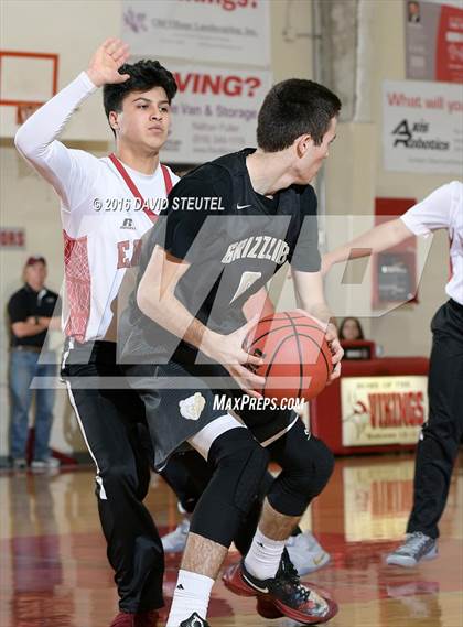 Thumbnail 3 in Golden Sierra vs. Stockton Christian (Viking Classic) photogallery.