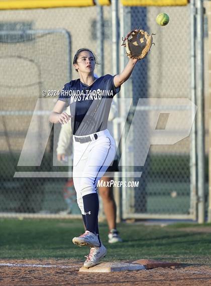 Thumbnail 3 in Foster @ Lamar Consolidated photogallery.