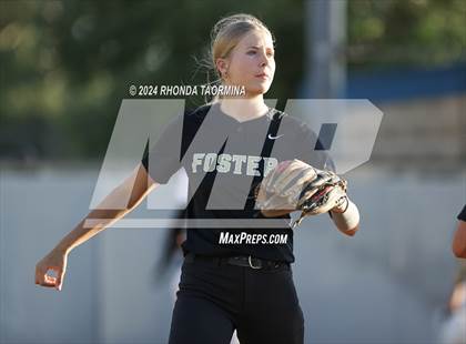 Thumbnail 3 in Foster @ Lamar Consolidated photogallery.