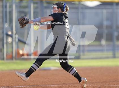 Thumbnail 2 in Foster @ Lamar Consolidated photogallery.