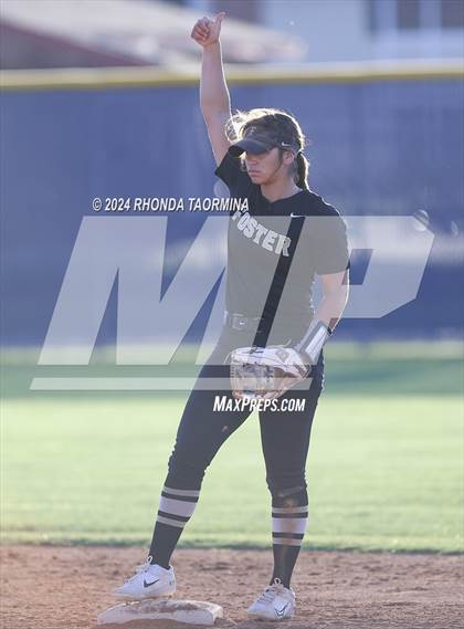 Thumbnail 3 in Foster @ Lamar Consolidated photogallery.