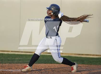 Thumbnail 3 in Foster @ Lamar Consolidated photogallery.