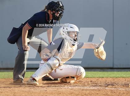 Thumbnail 3 in Foster @ Lamar Consolidated photogallery.