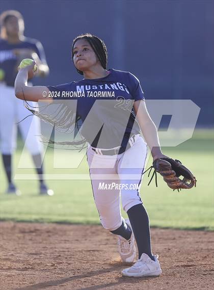 Thumbnail 2 in Foster @ Lamar Consolidated photogallery.
