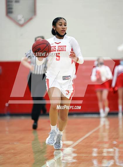 Thumbnail 2 in Grandview @ Regis Jesuit photogallery.