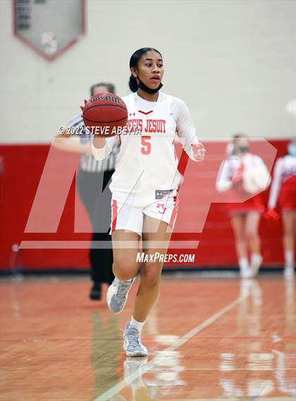 Thumbnail 1 in Grandview @ Regis Jesuit photogallery.