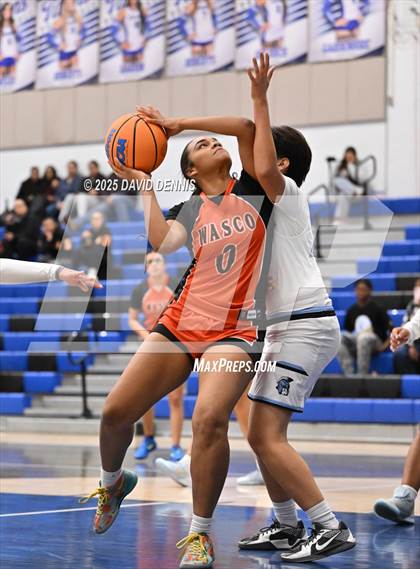 Thumbnail 3 in Wasco vs. South (Thanksgiving Hoopfest) photogallery.