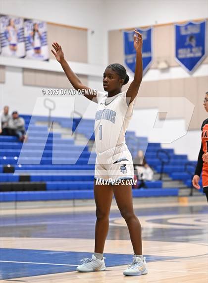 Thumbnail 3 in Wasco vs. South (Thanksgiving Hoopfest) photogallery.