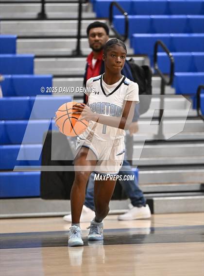 Thumbnail 2 in Wasco vs. South (Thanksgiving Hoopfest) photogallery.