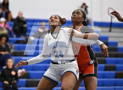 Thumbnail 2 in Wasco vs. South (Thanksgiving Hoopfest) photogallery.