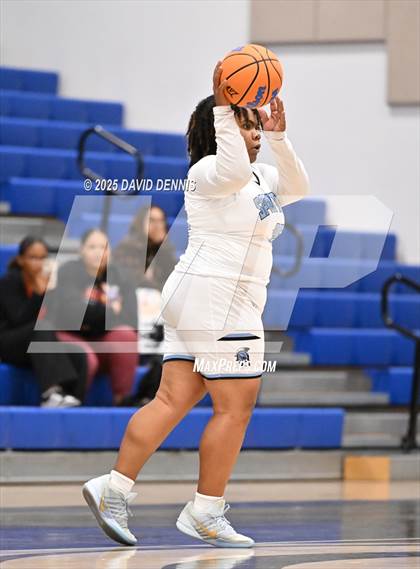 Thumbnail 2 in Wasco vs. South (Thanksgiving Hoopfest) photogallery.