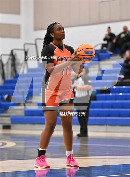 Thumbnail 2 in Wasco vs. South (Thanksgiving Hoopfest) photogallery.