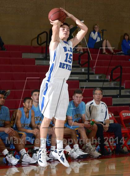 Thumbnail 2 in Center vs. Davis (Common Good Classic) photogallery.