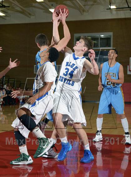 Thumbnail 1 in Center vs. Davis (Common Good Classic) photogallery.